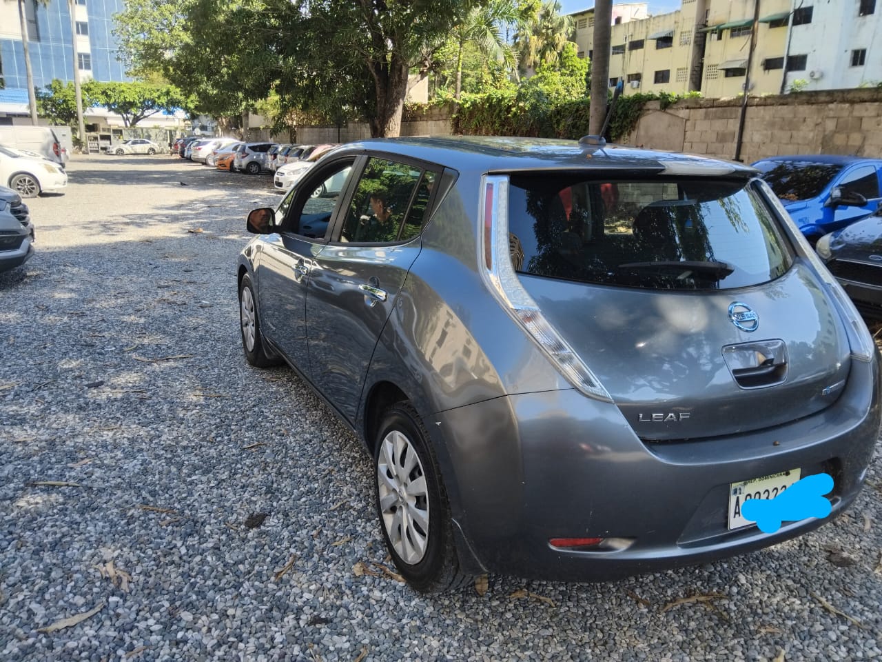 carros - NISSA LEAF 3