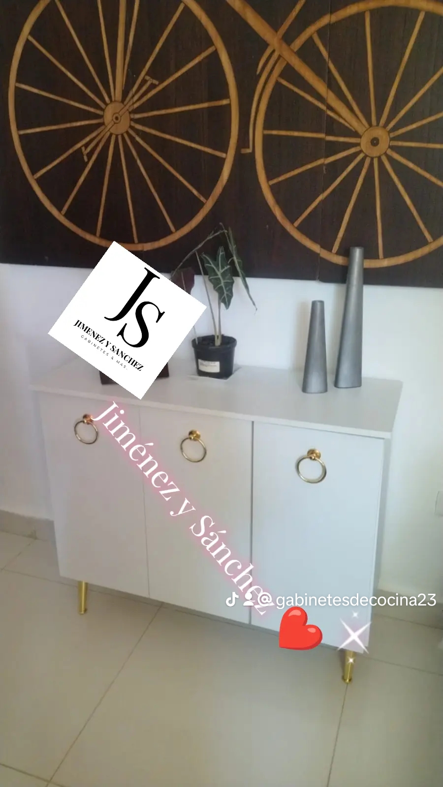decoración y accesorios - Credenzas disponibles de 2 , 3 y 4 puertas en melamina hidrofuga  2