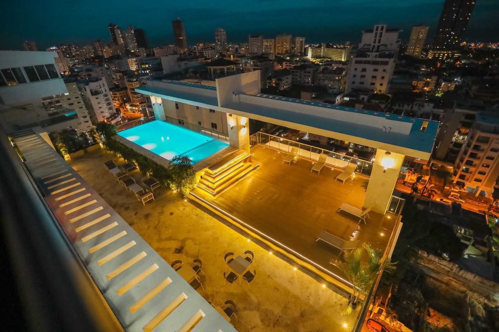 apartamentos - Se alquila apartamento amueblado en Urbanización Real 8
