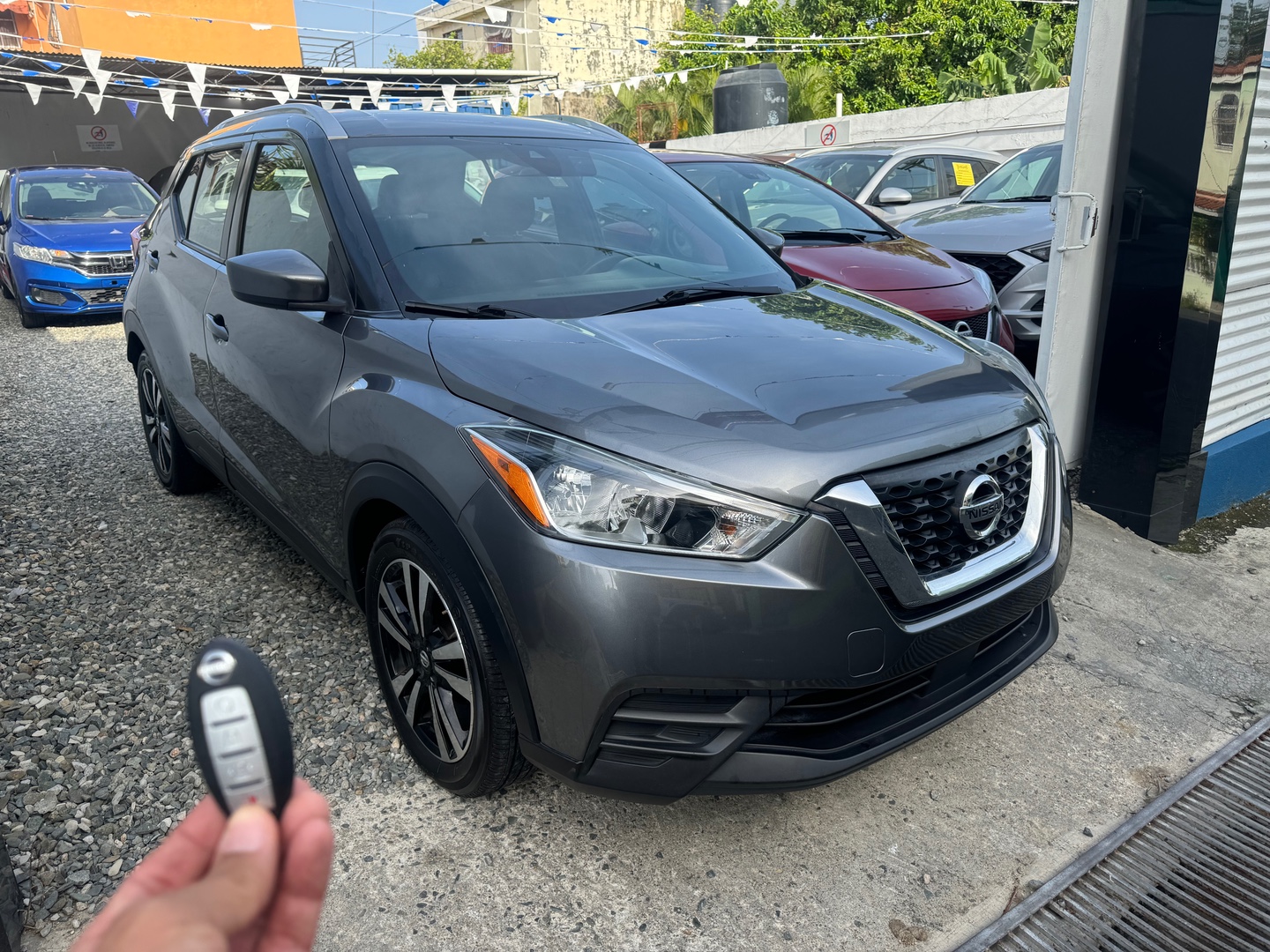 jeepetas y camionetas - Nissan kicks 2020 Sv Clean title  4