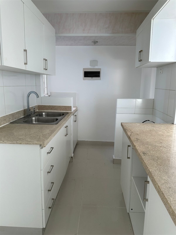 apartamentos - apartamento 2do piso en la autopista de san Isidro cayenas  1