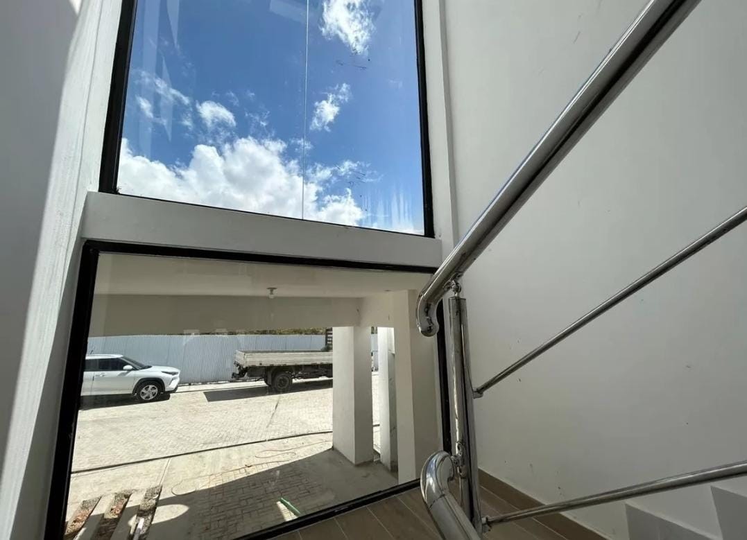 casas - Casa en venta en Santo Domingo, Altos De Arroyo Hondo lll
U$S 345,500

 0
