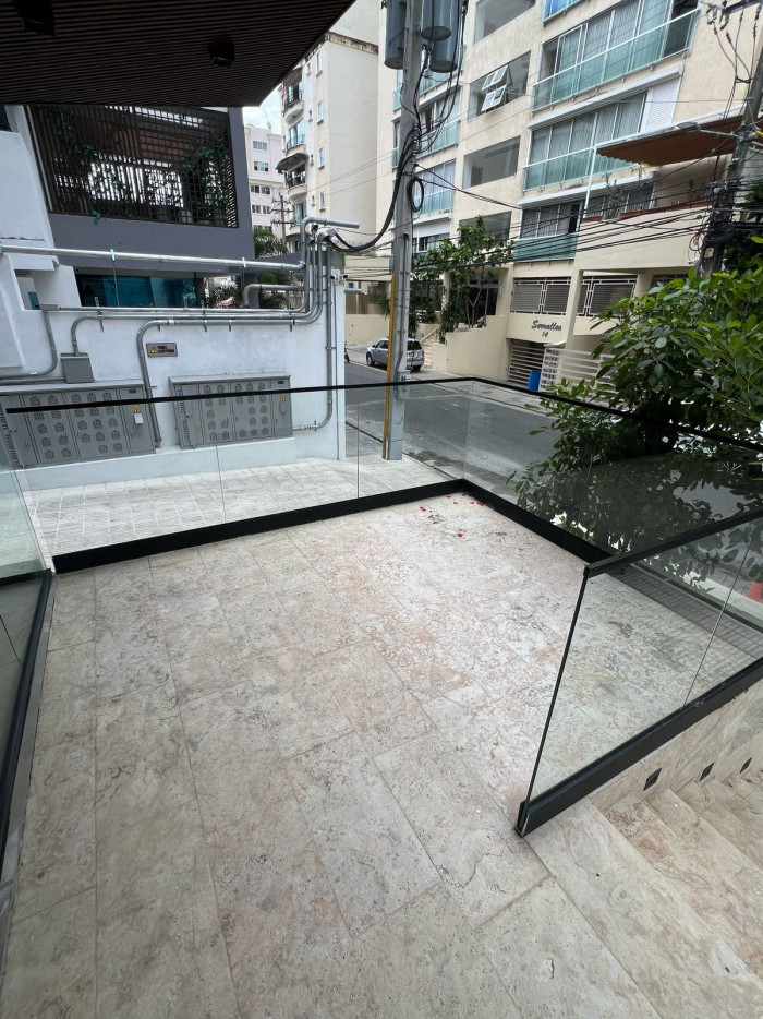 oficinas y locales comerciales - local en alquiler en serralle 3