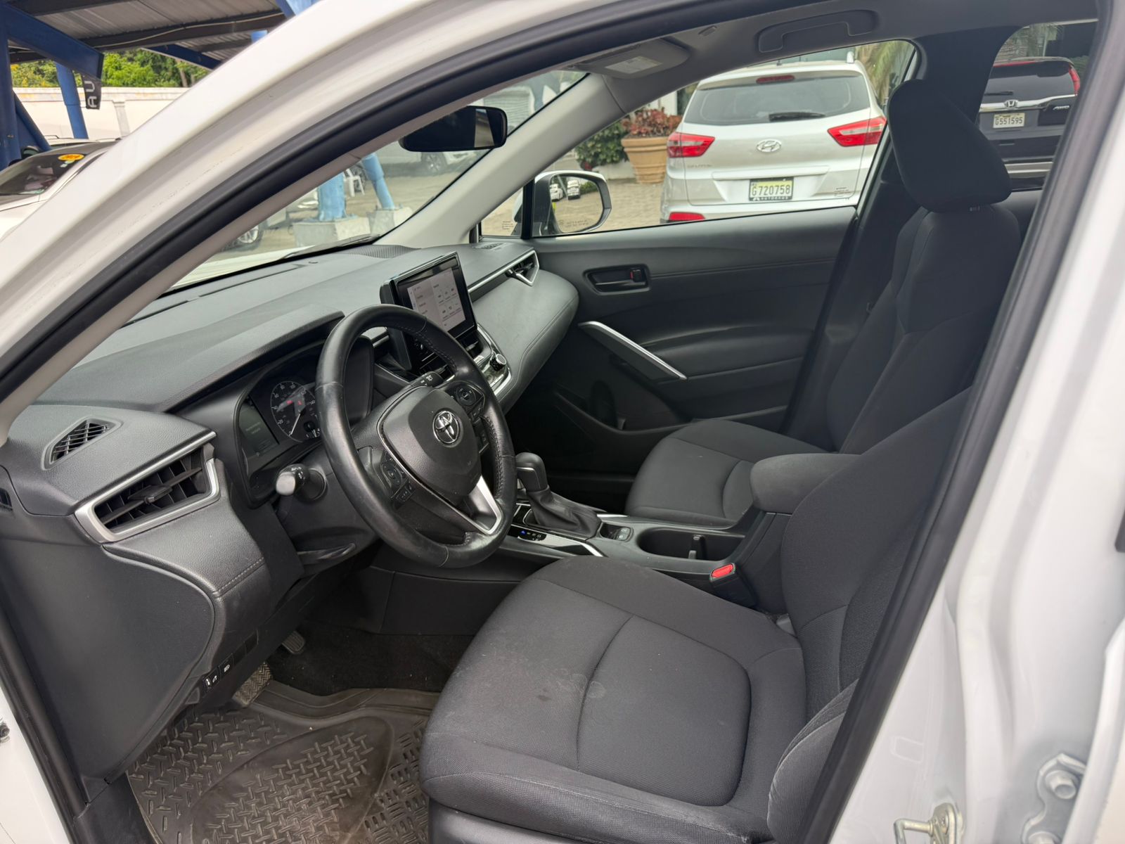 jeepetas y camionetas - Toyota corolla cross 2023 7