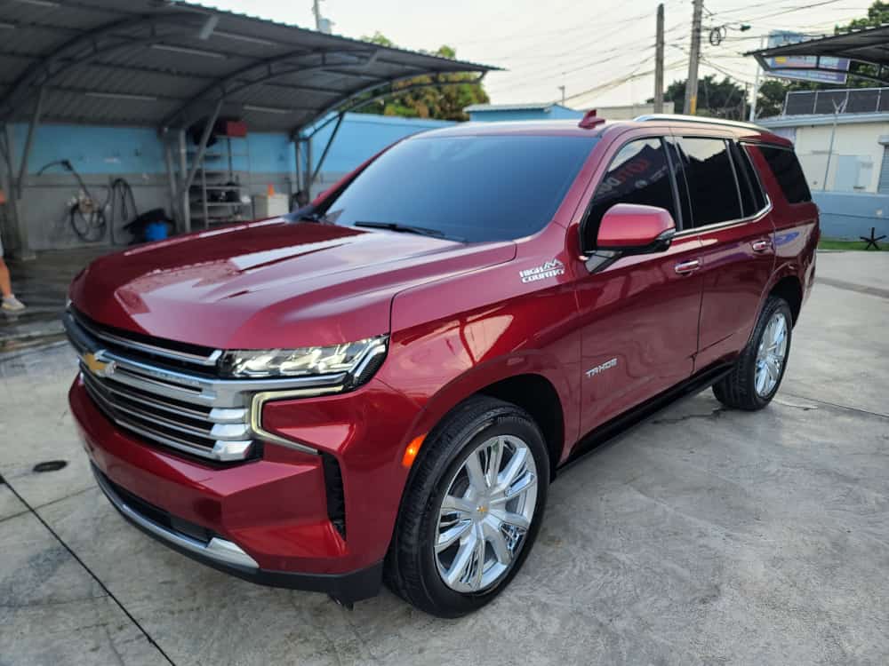 jeepetas y camionetas - Chevrolet TAHOE HIGH COUNTRY 2022 30MIL Kms 5