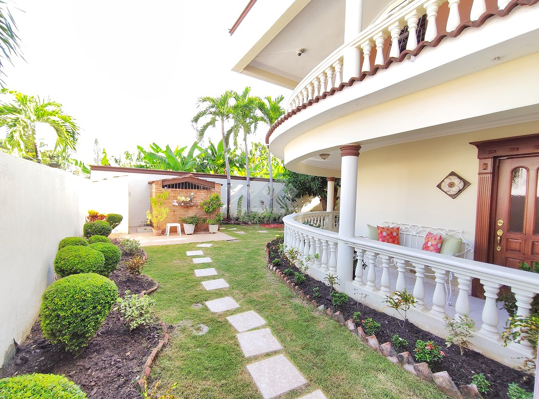 casas - CASA CON IMPRESIONANTE PATIO EL DORADO SANTIAGO 3