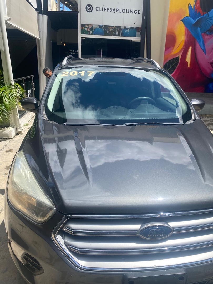jeepetas y camionetas - FORD SCAPE 2017. 
$720,000 NEGOCIABLE
USADA, COMO NUEVA
PARA RÁPIDO.  3