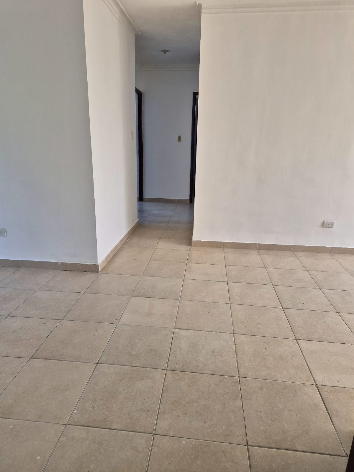 apartamentos - VENDO BELLO APARTAMENTO TERCER PISO .Residencial C 5
