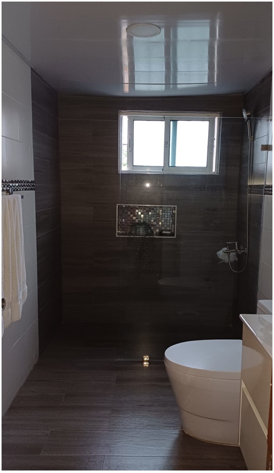 apartamentos - APTO de 2 HABS. , con BALCON en el Ensanche PIANTINI,  3er. NIVEL, 164 Mts.2 3