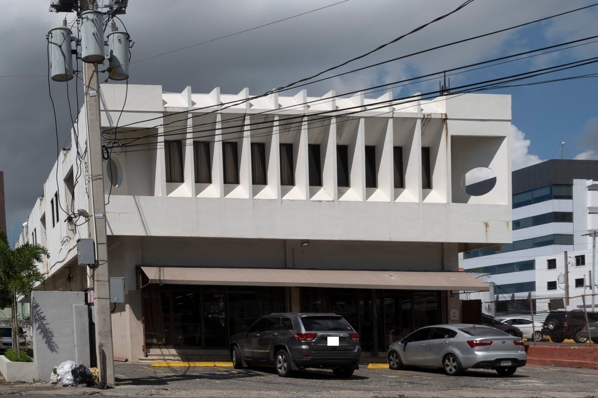 oficinas y locales comerciales - Local Edificio en Piantini Lope de Vega  1