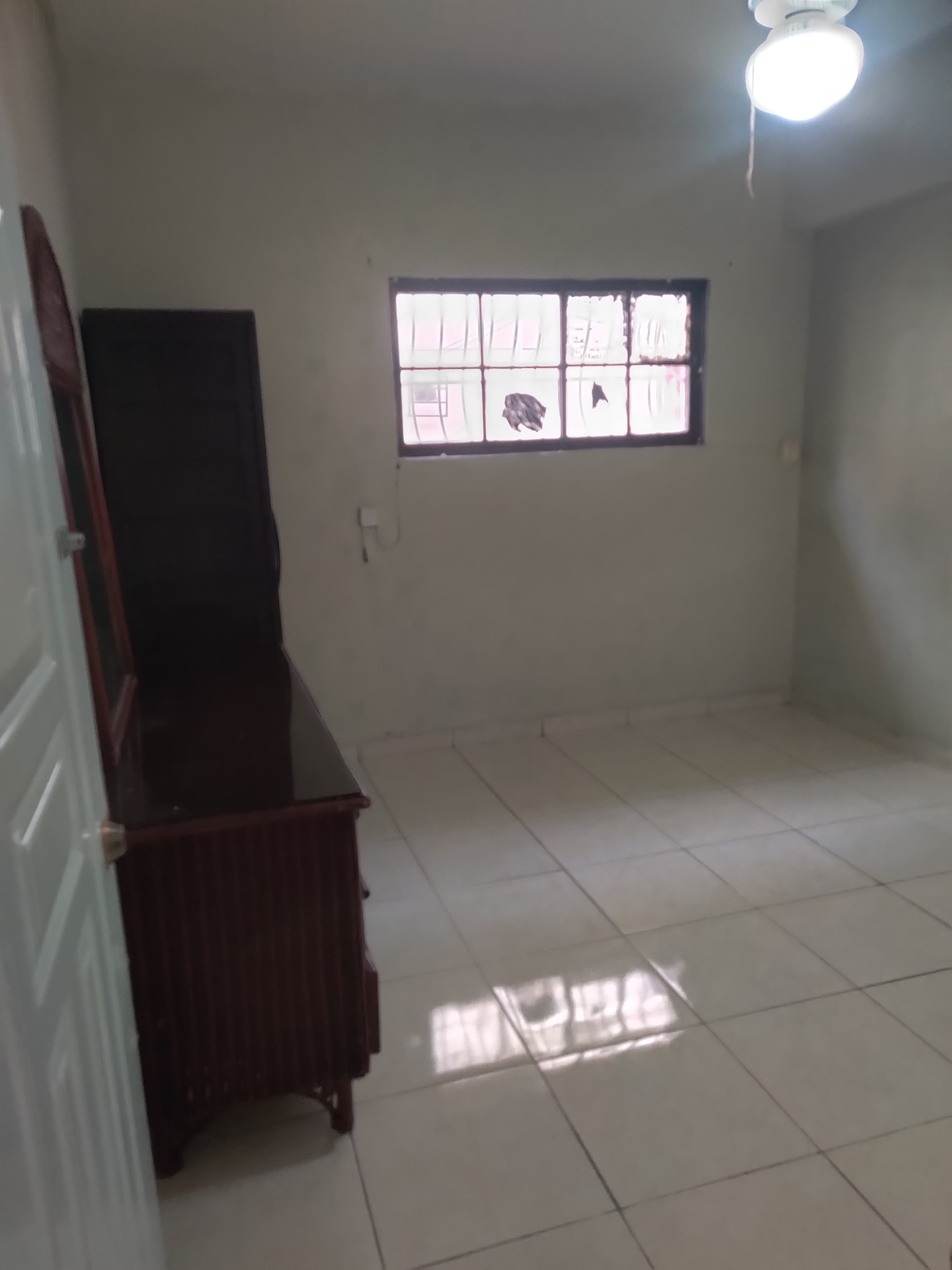 habitaciones y viviendas compartidas - Habitación ZONA UNIVERSITARIA 3