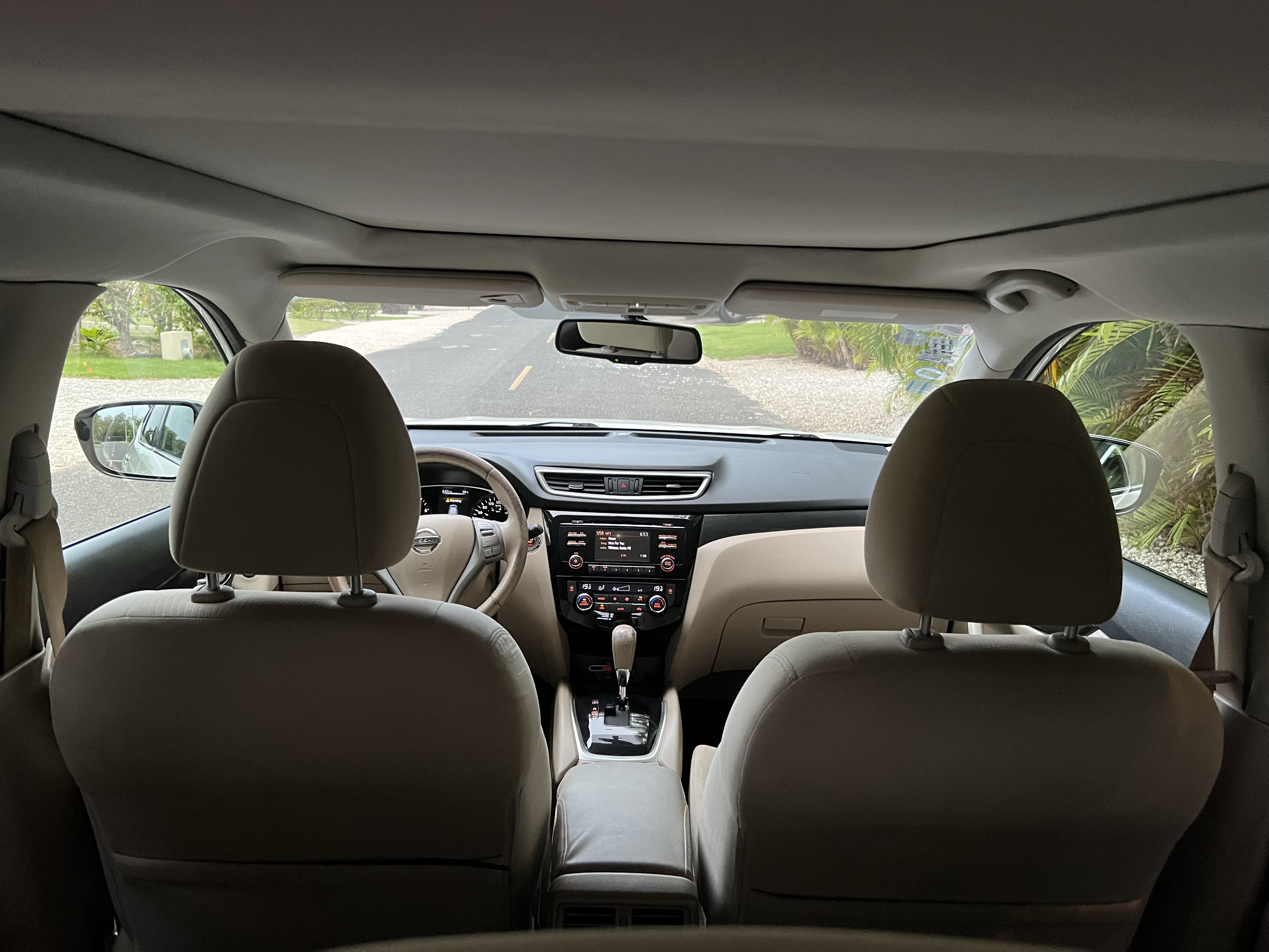 jeepetas y camionetas - Nissan Xtrail en excelentes condiciones 3