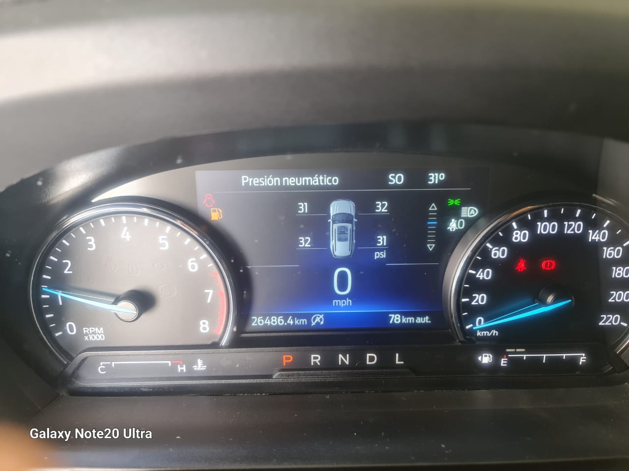 jeepetas y camionetas - yipeta ford XLT año 2022
único dueño  3