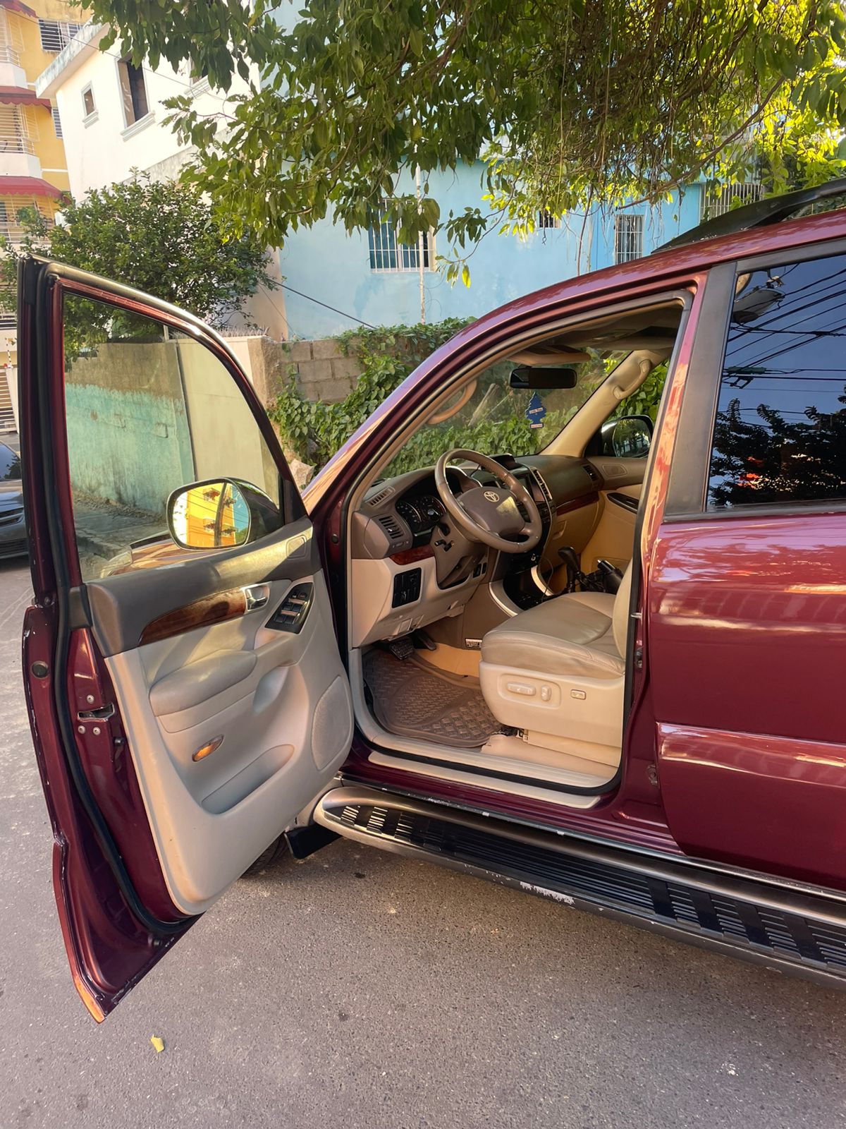 jeepetas y camionetas - Toyota Land Cruiser Prado 2006 4x4 Impecable!!  7