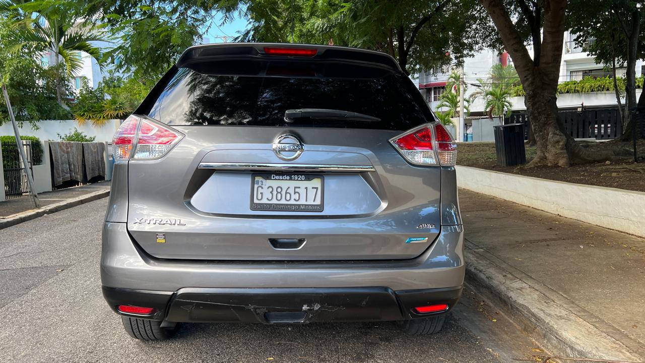 jeepetas y camionetas - Nissan X-Trail 2017 kilometraje original 2