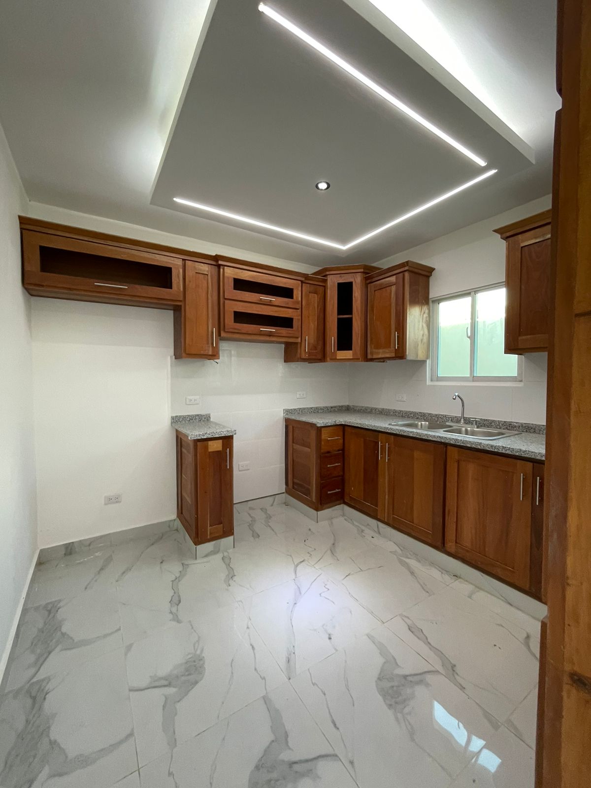 apartamentos - CASA NUEVA A ESTRENAR CON PATIO UBICADA EN PRADO ORIENTAL  1
