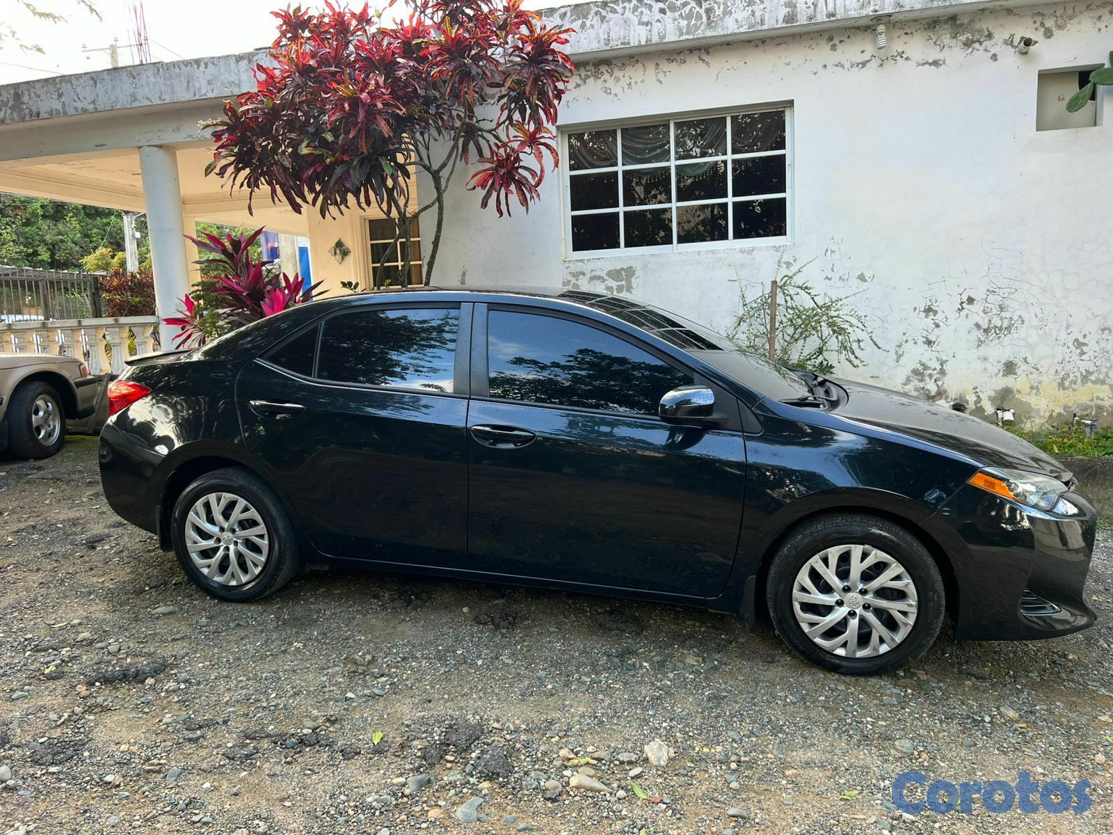 carros - EN VENTA TOYOTA COROLLA 2019 LE 6