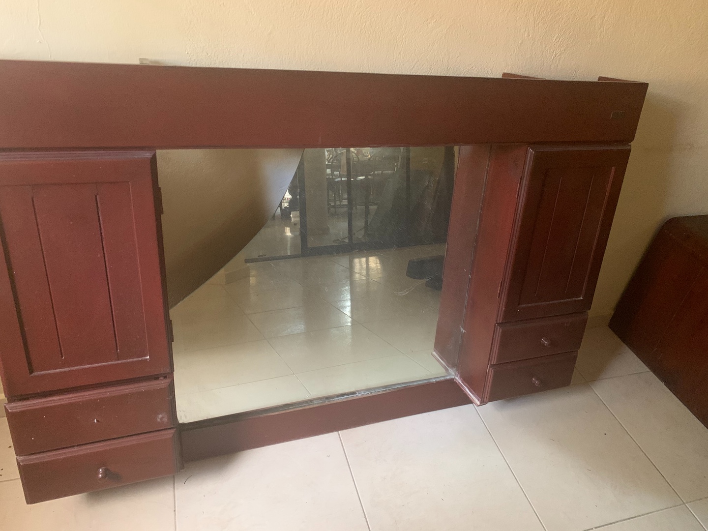 muebles y colchones - Botiquín caoba 4800
Oportunidad!!!!