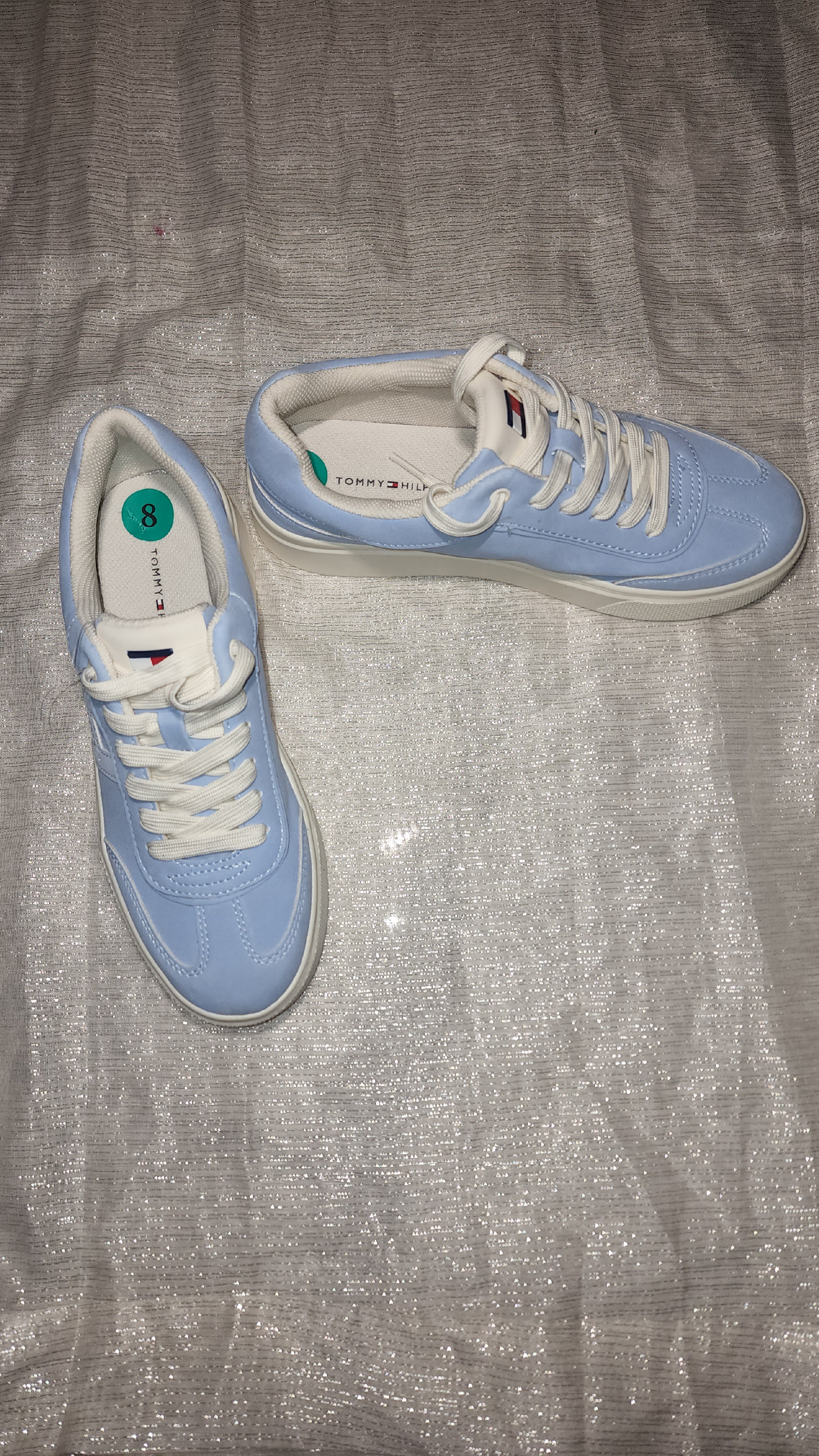 zapatos para mujer - Tenis Tommy Hilfiger Originales y Nuevos
8 y 8.5 1