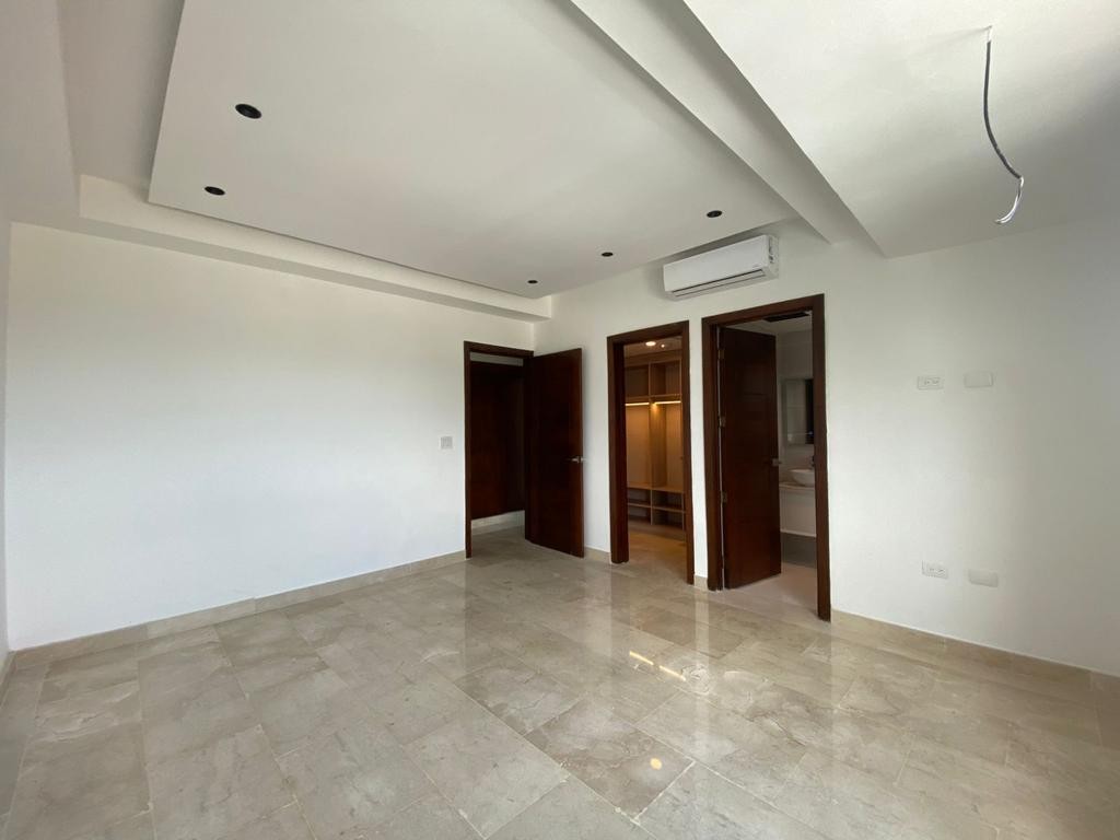 apartamentos - SE VENDE apartamento en La Julia 7