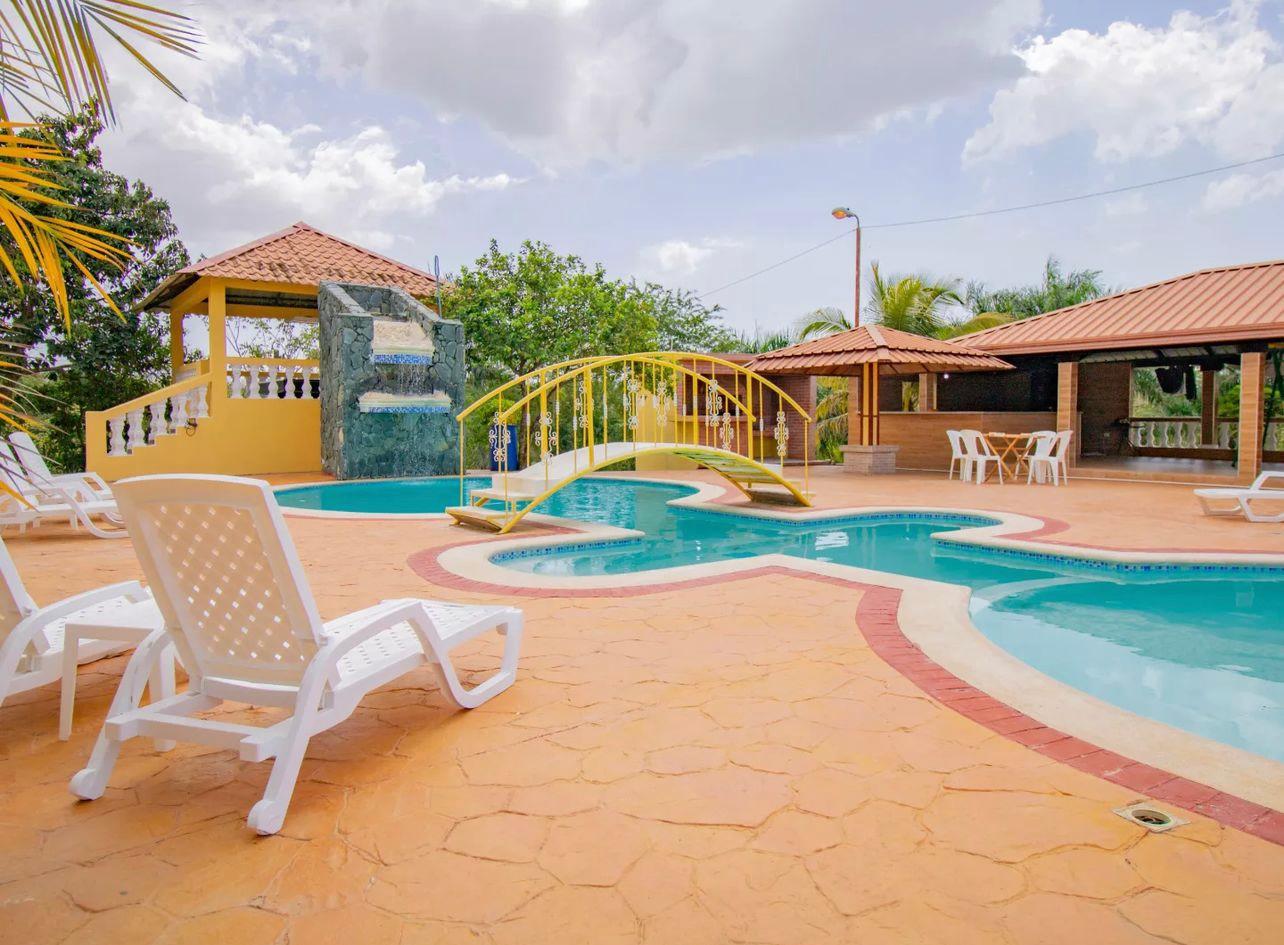 casas vacacionales y villas - VENDO VILLA SANTO DOMINGO NORTE 0