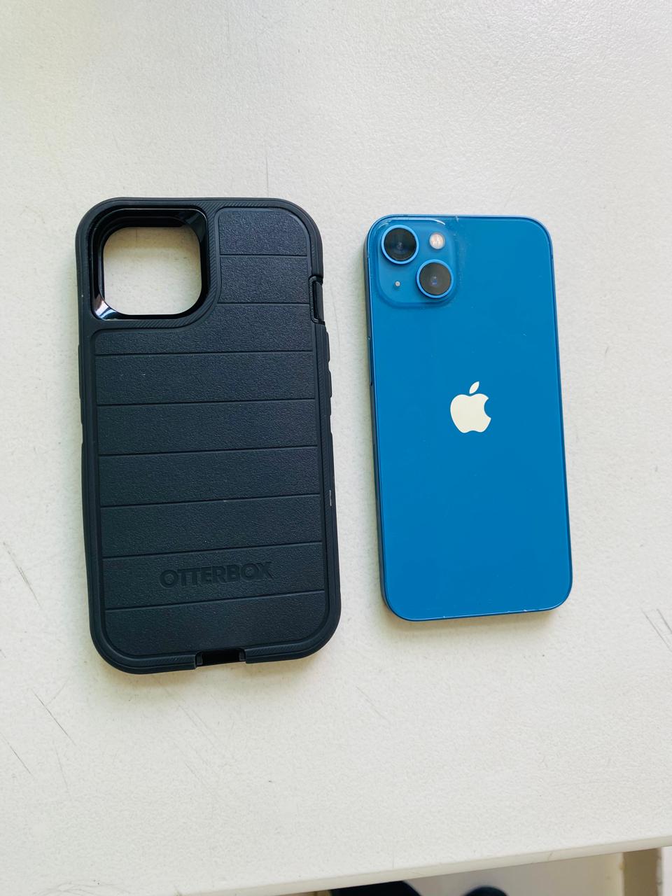 celulares y tabletas - iPhone 13 normal 128GB desbloqueado turbo + Esim c