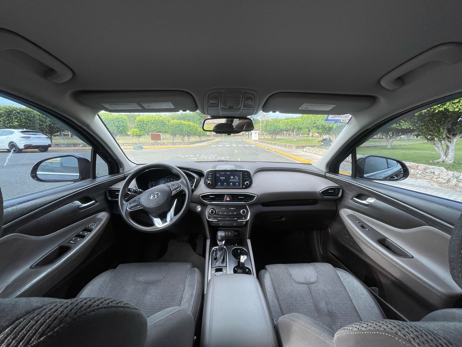 jeepetas y camionetas - Hyundai Santa Fe SEL 2019 clean carfax 7