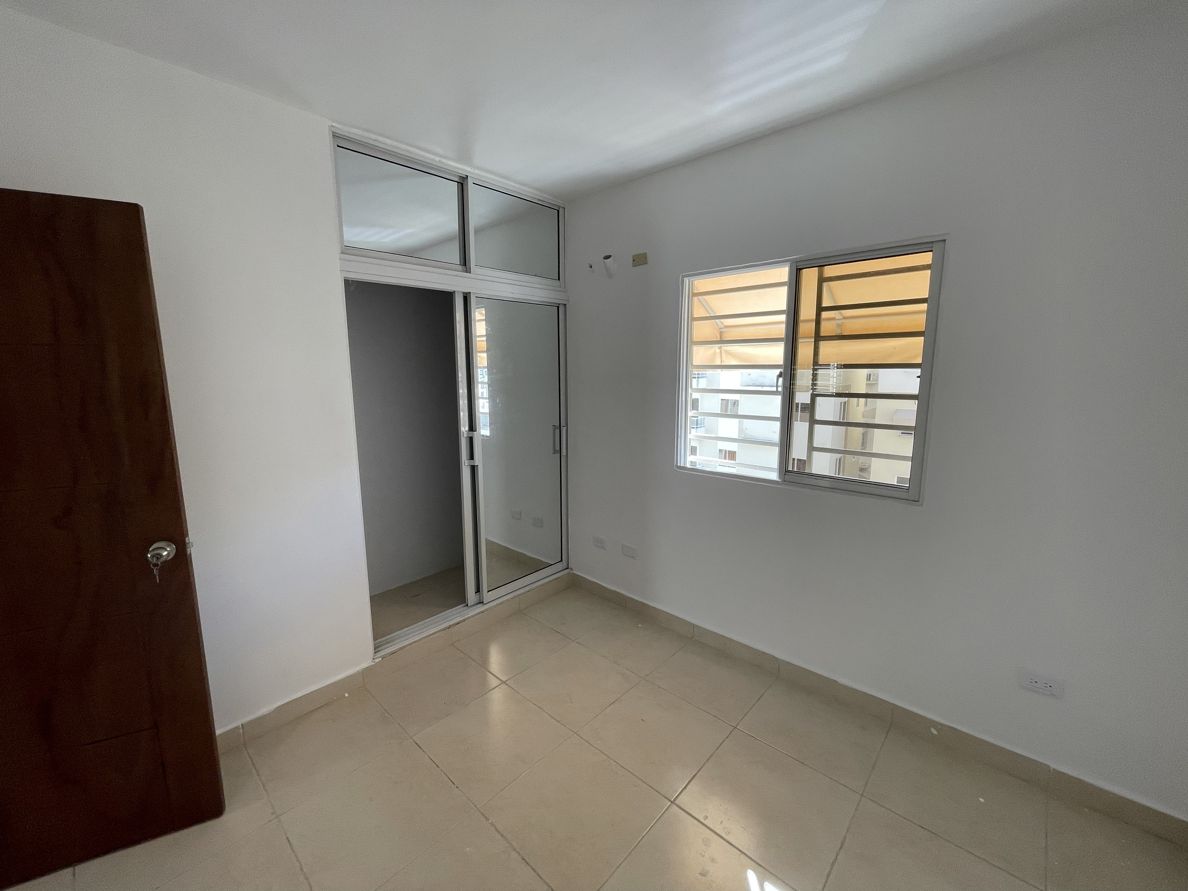 apartamentos - Apartamento en Venta de 3 Habitaciones San Isidro 4