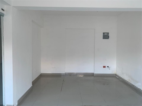 oficinas y locales comerciales - Local corporativo en evaristo 7