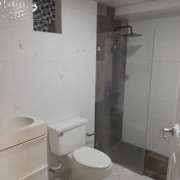 apartamentos - gazcue vendo apartamento dos habitaciones oportuni 4