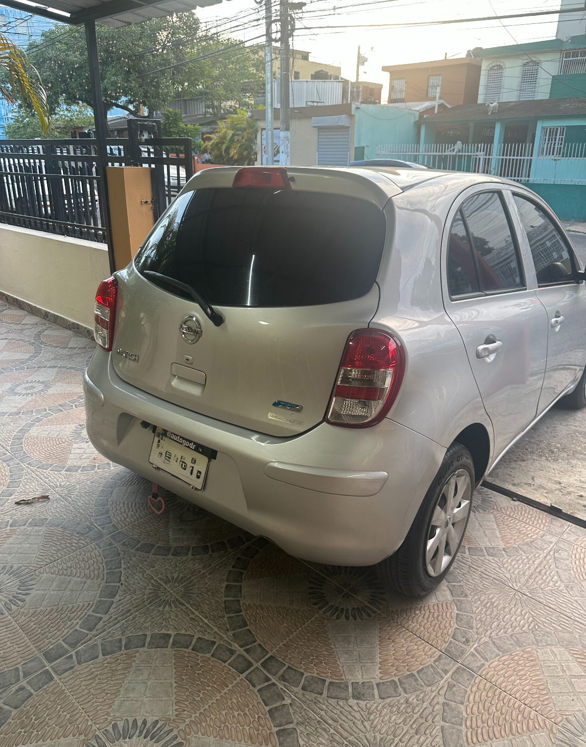 carros - Nissan March 2014 Negociable  6