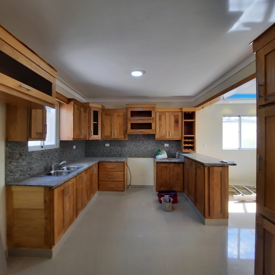 casas - Casa en la autopista de san Isidro prado oriental  4