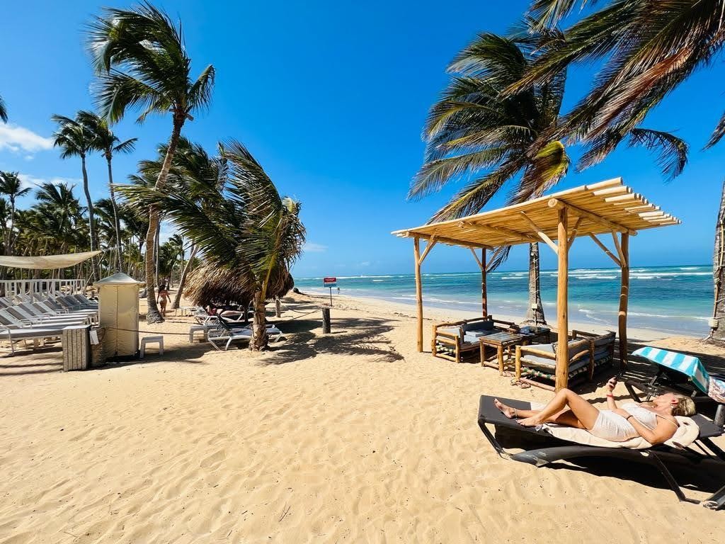 casas - Villas familiares  Punta Cana, en venta de Cuatro Habitaciones 1