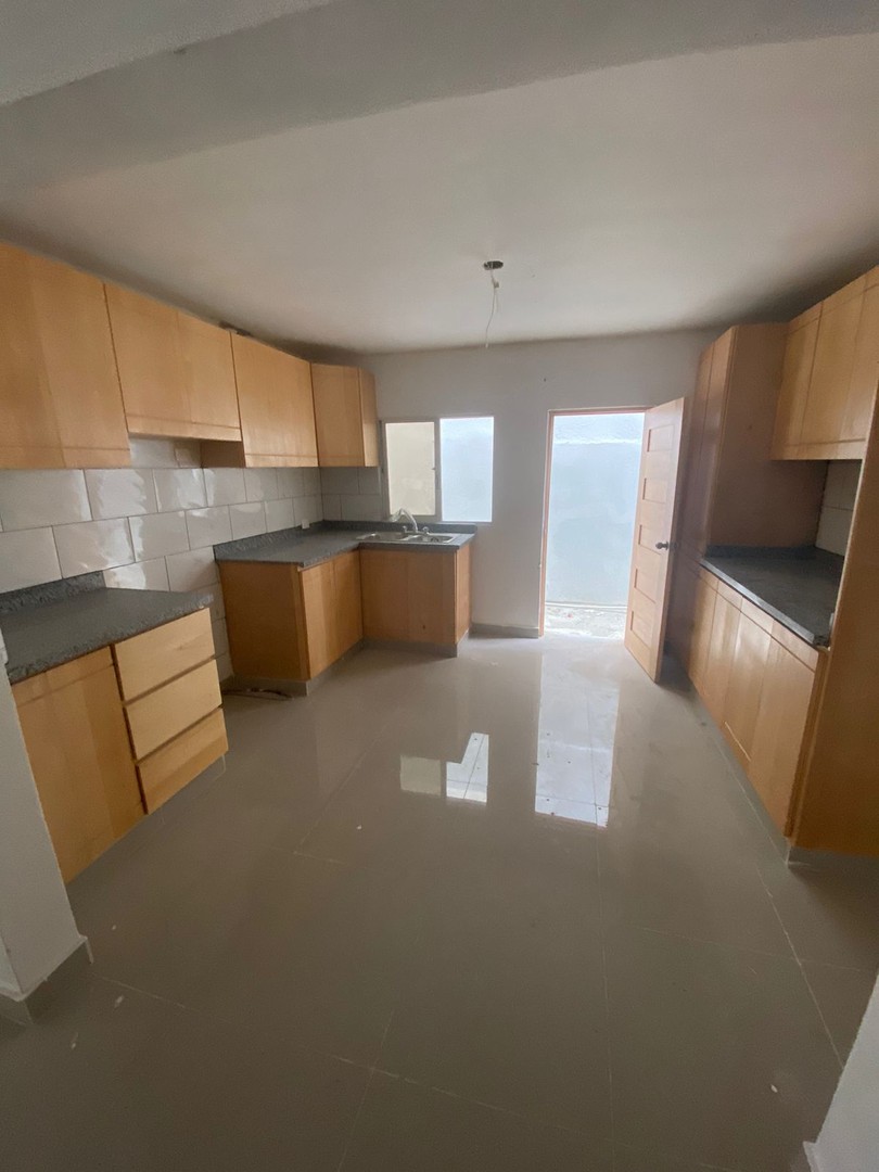 casas - Casa  en Vista Hermosa, Santo Domingo Este a la Venta 2