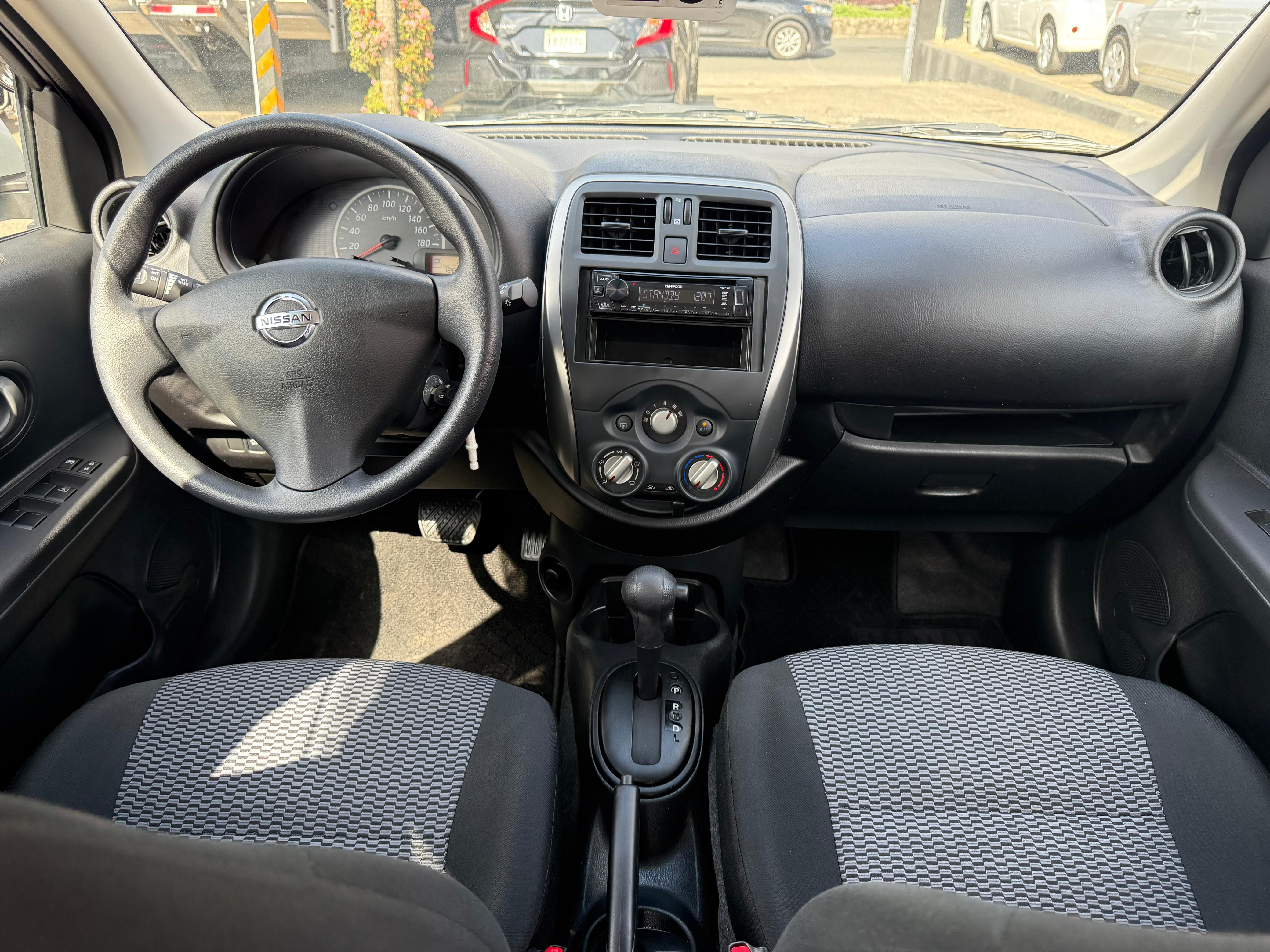 carros - Nissan march 2019 5