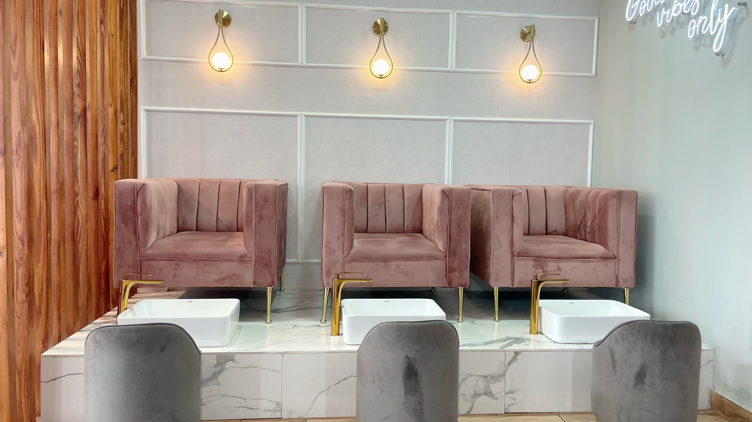 oficinas y locales comerciales - ¡SE VENDE NEGOCIO NAIL BAR RENTABLE Y FUNCIONAL! 5