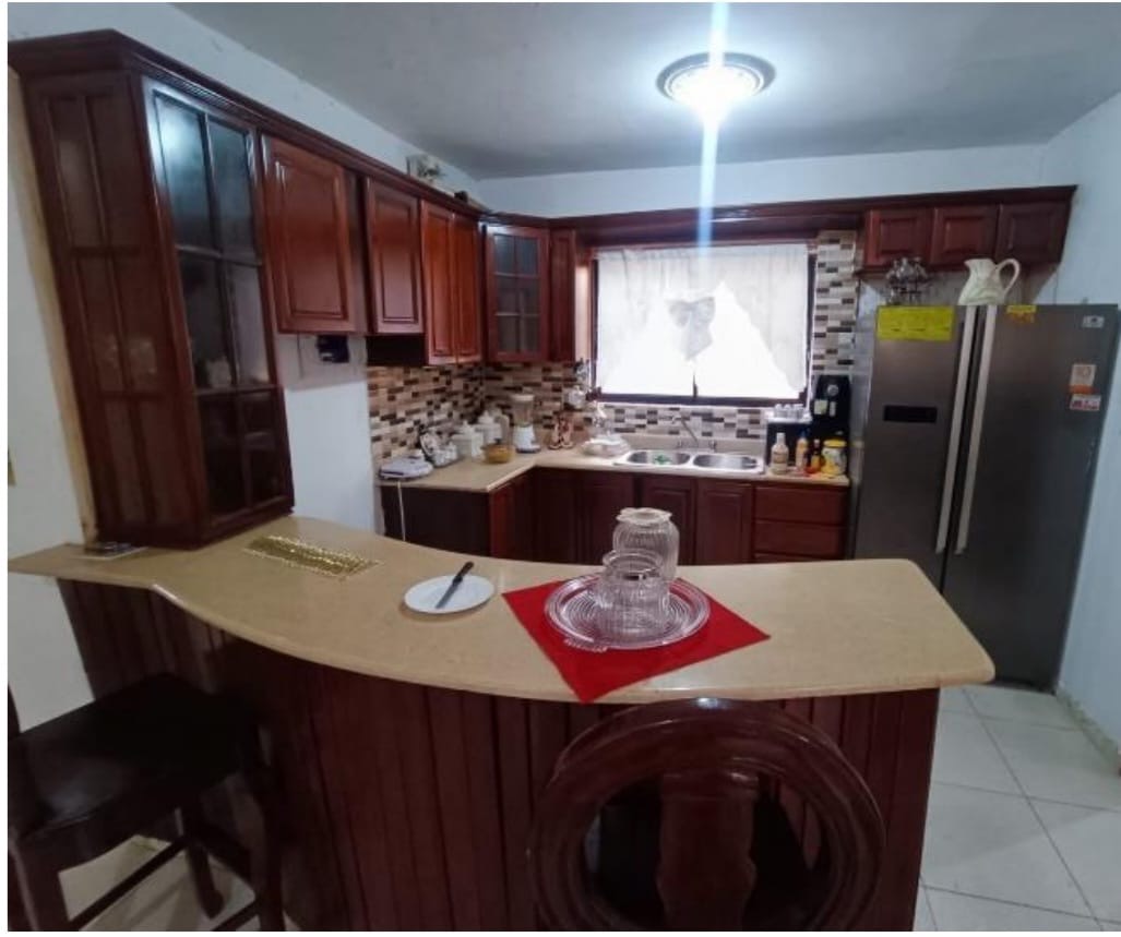 apartamentos - Vendo casa Alameda dos niveles 5 hab con baño dos  6