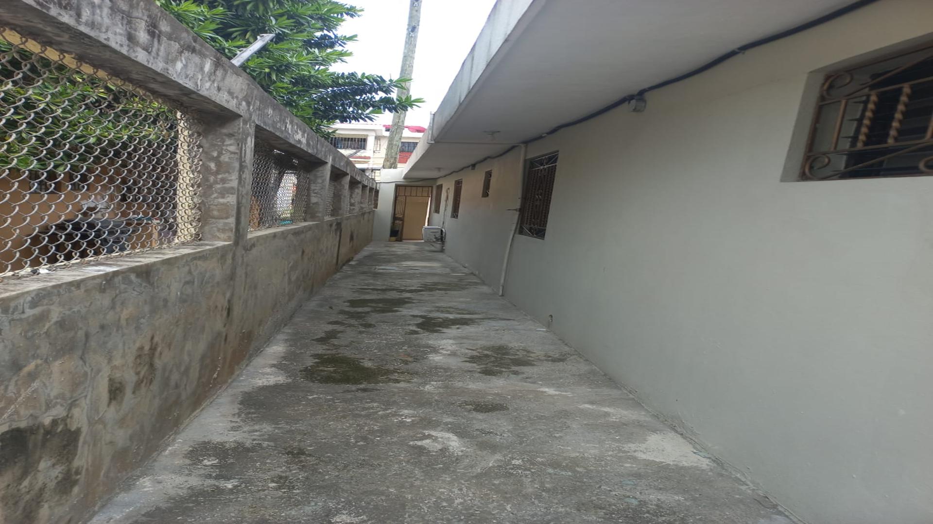 casas - CASA EN VENTA RESIDENCIAL EUGENIO MARIA DE HOSTOS 7