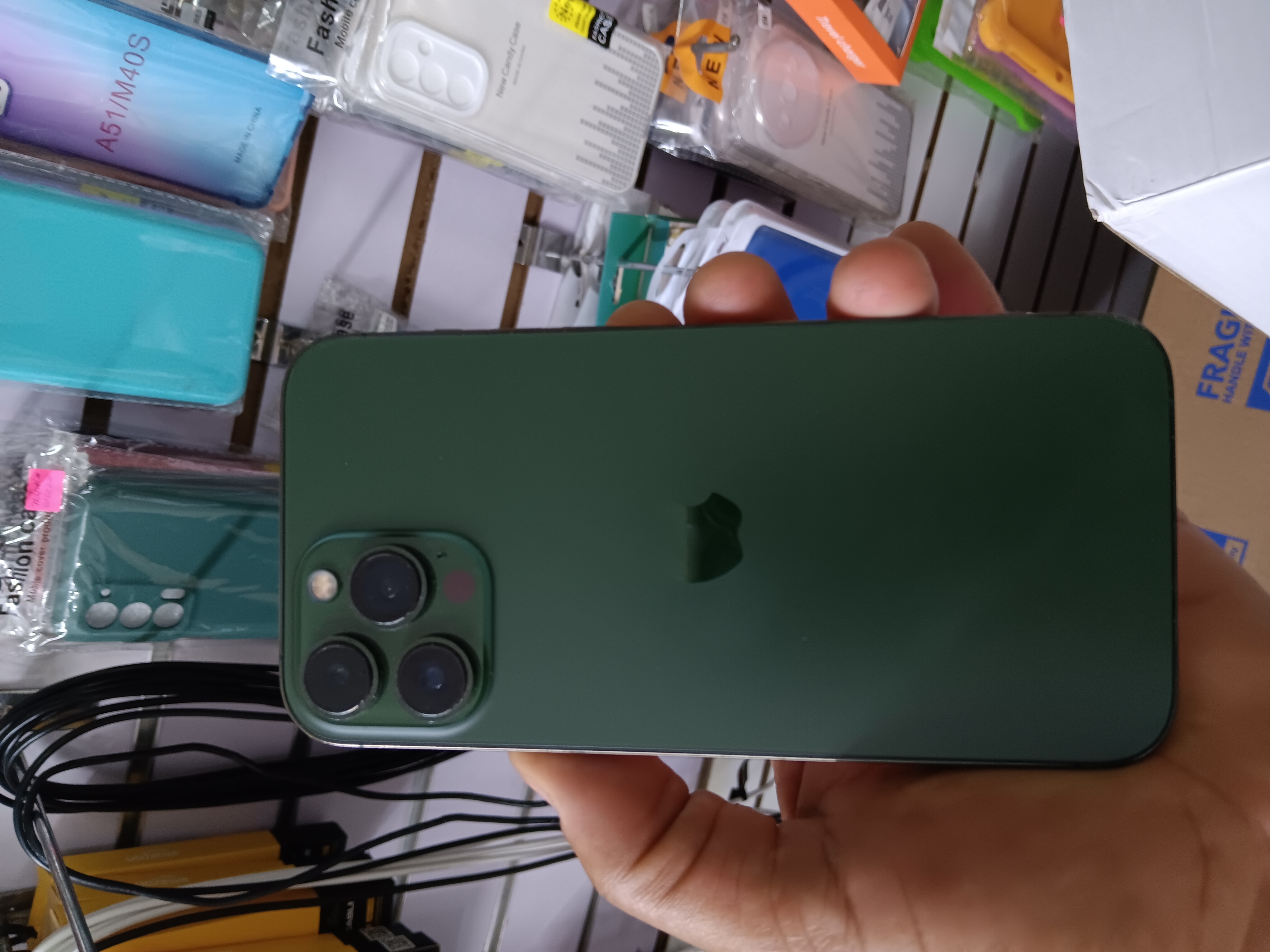 celulares y tabletas - Iphone 13 pro max  1