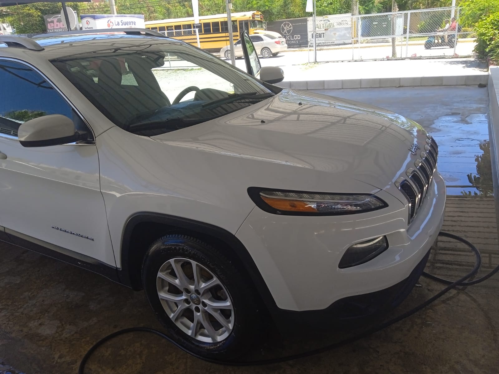 jeepetas y camionetas - Jeep cherokee latitudes plus 4