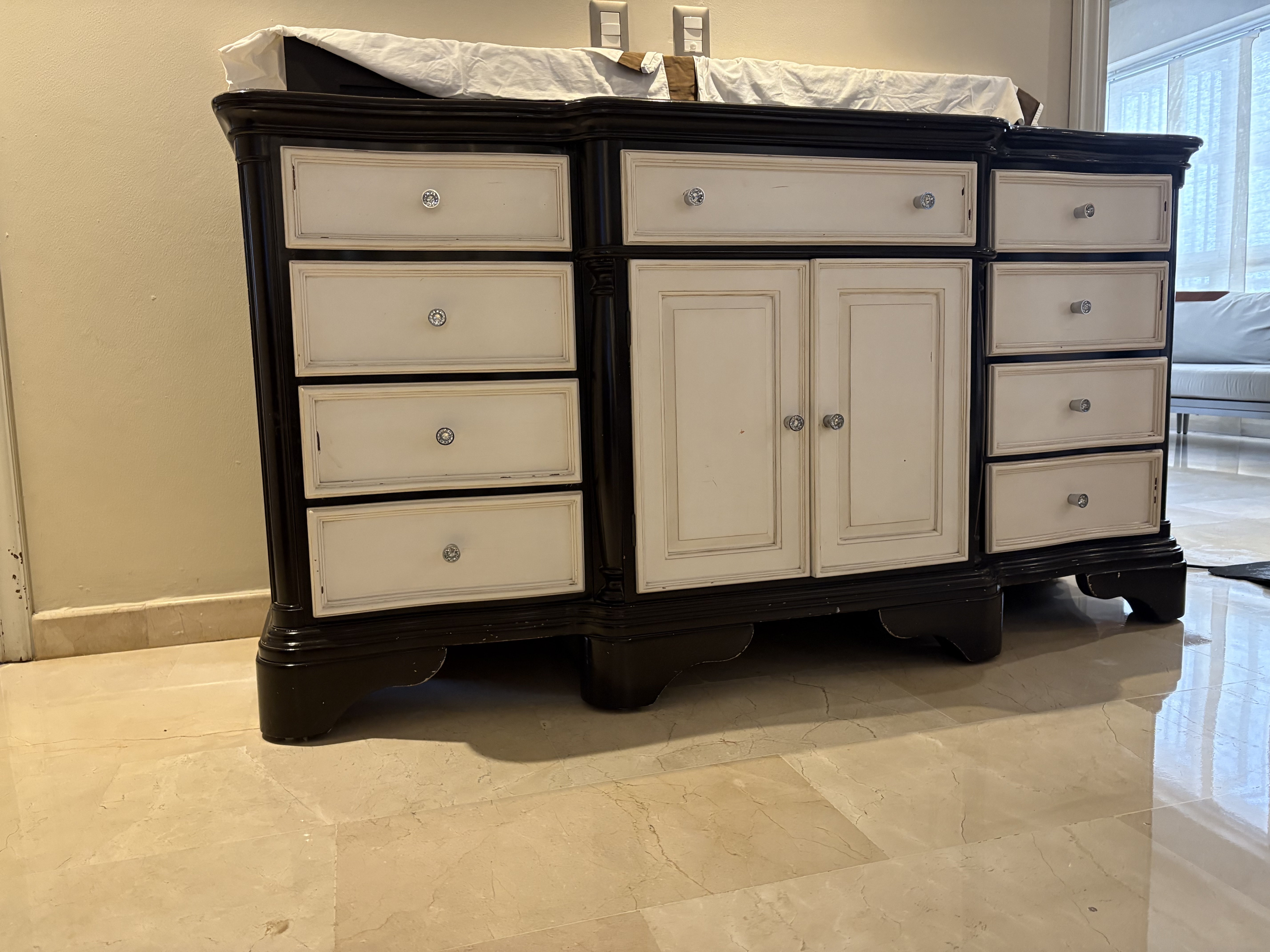 muebles y colchones - Mueble Gavetero - Practico y de muy buena calidad! 1