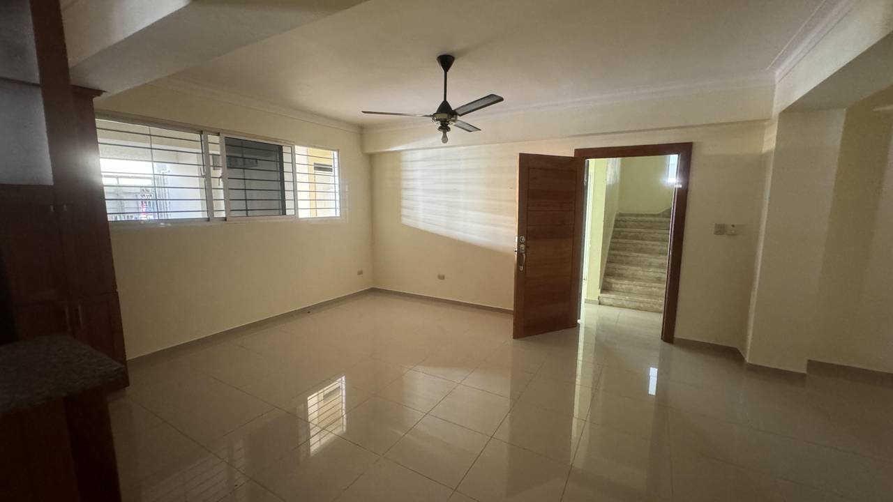 apartamentos - Apartamento 89.2m2, primer piso, sala-comedor, 2 h 4
