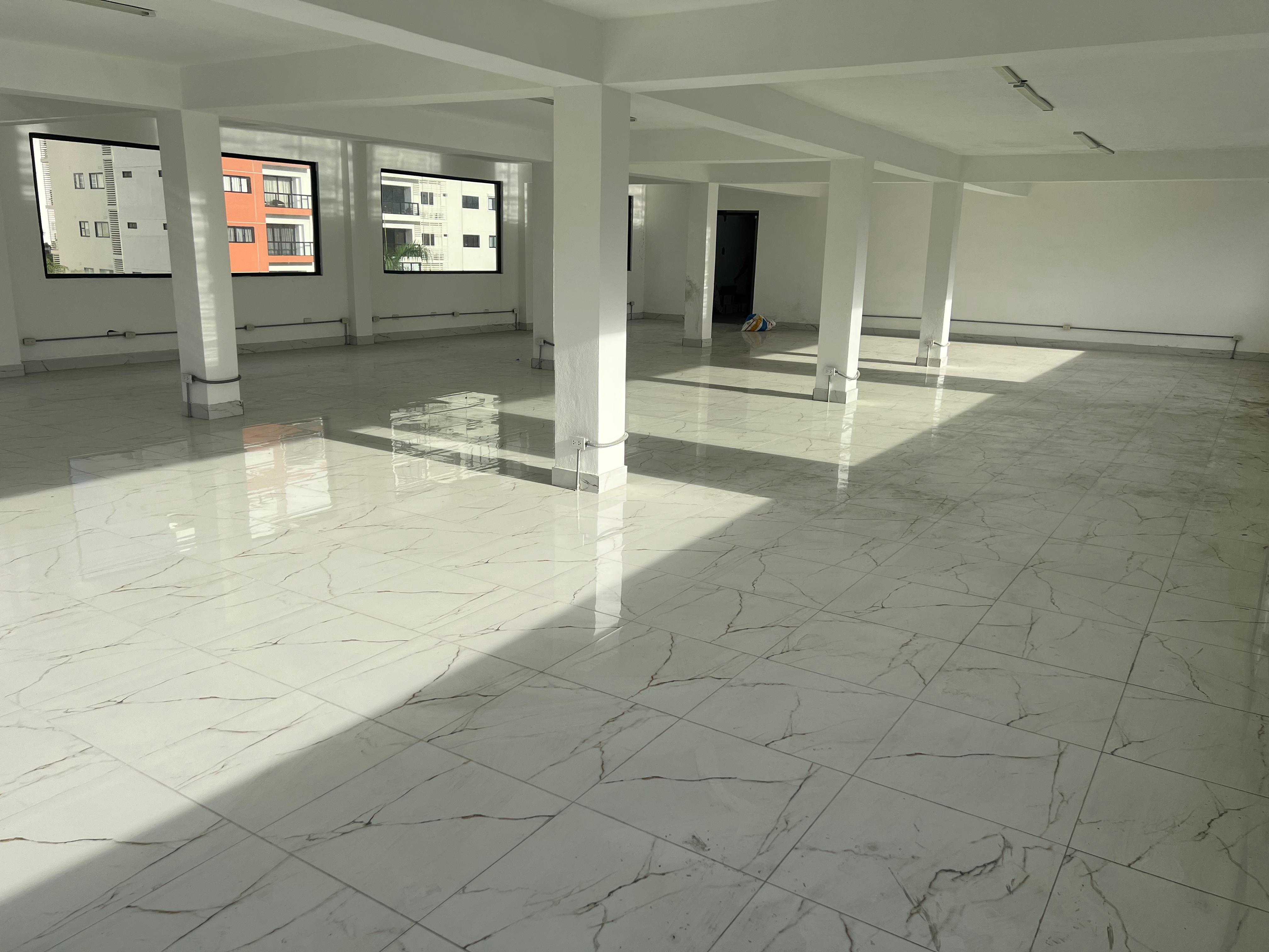 oficinas y locales comerciales - Local céntrico en Bella vista  7