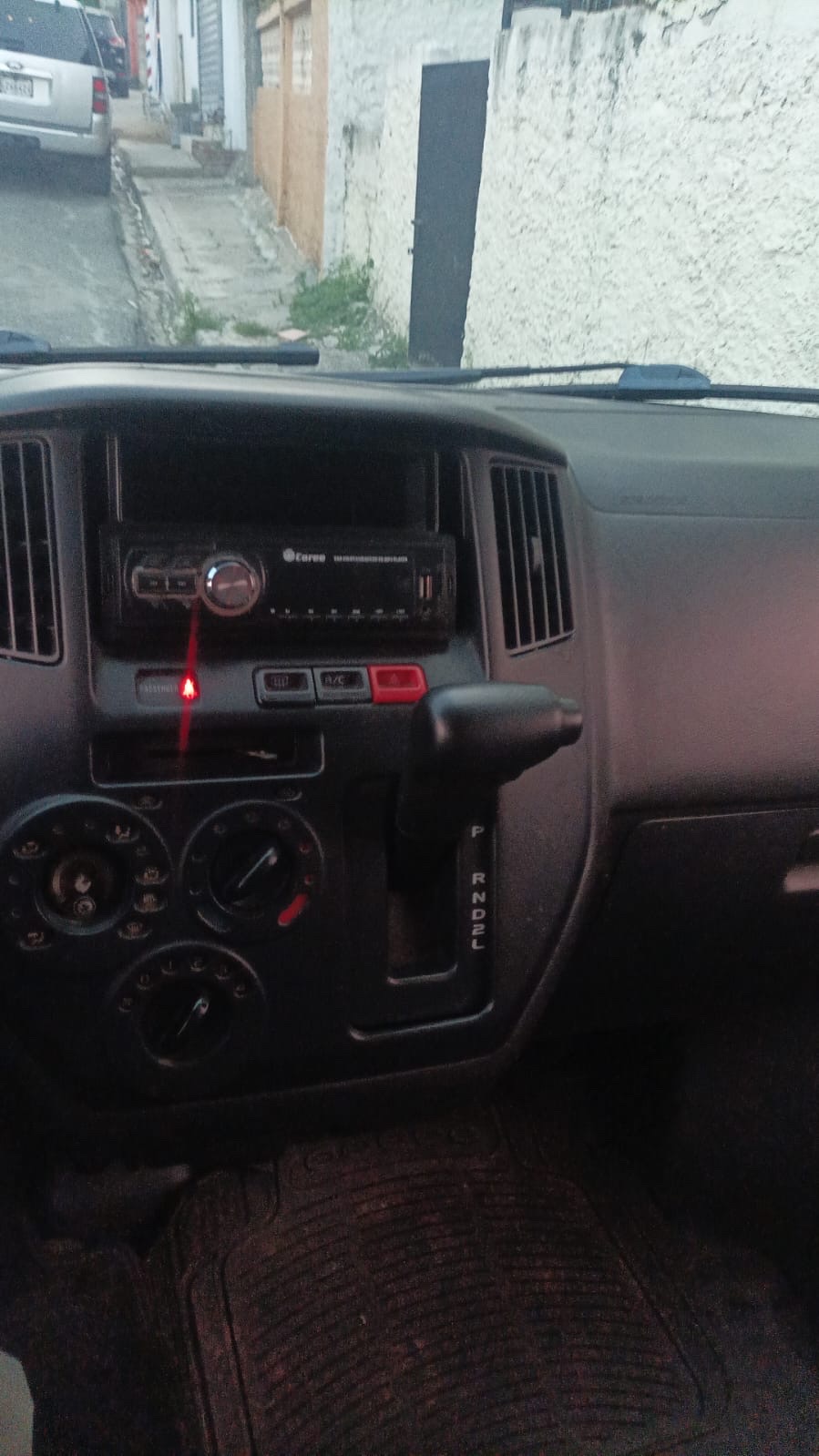 jeepetas y camionetas - Toyota TownAce 2014 en excelentes condiciones
 5