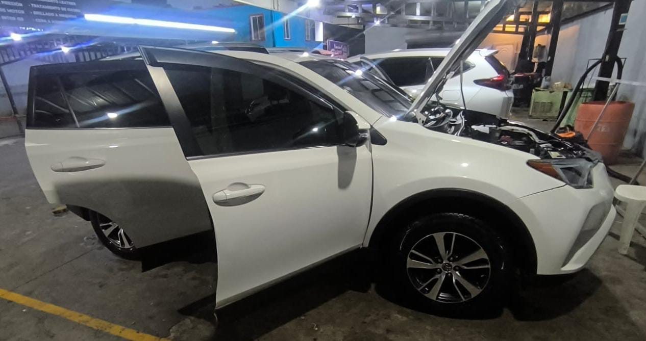jeepetas y camionetas - Vendo sin Intermediario 4