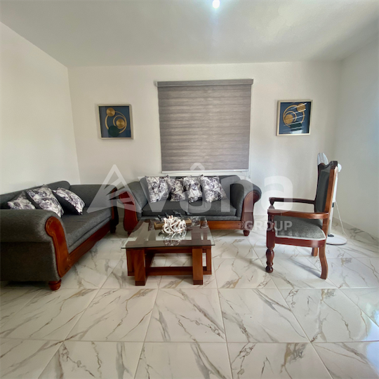 casas - Casa de venta de dos niveles en la zona sur de Santiago 6