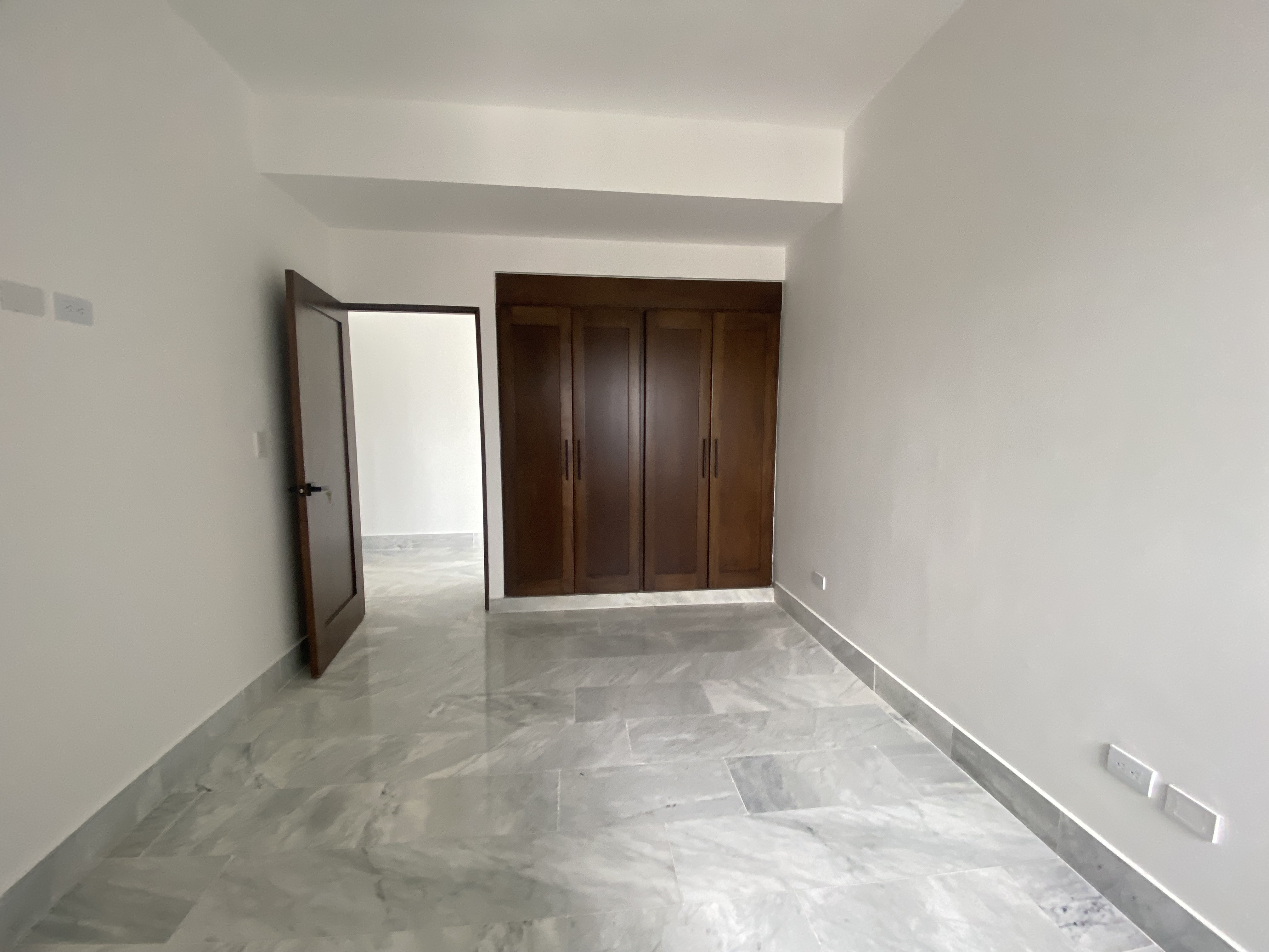 apartamentos - Apartamento a estrenar en piso alto de venta en La Esmeralda 9