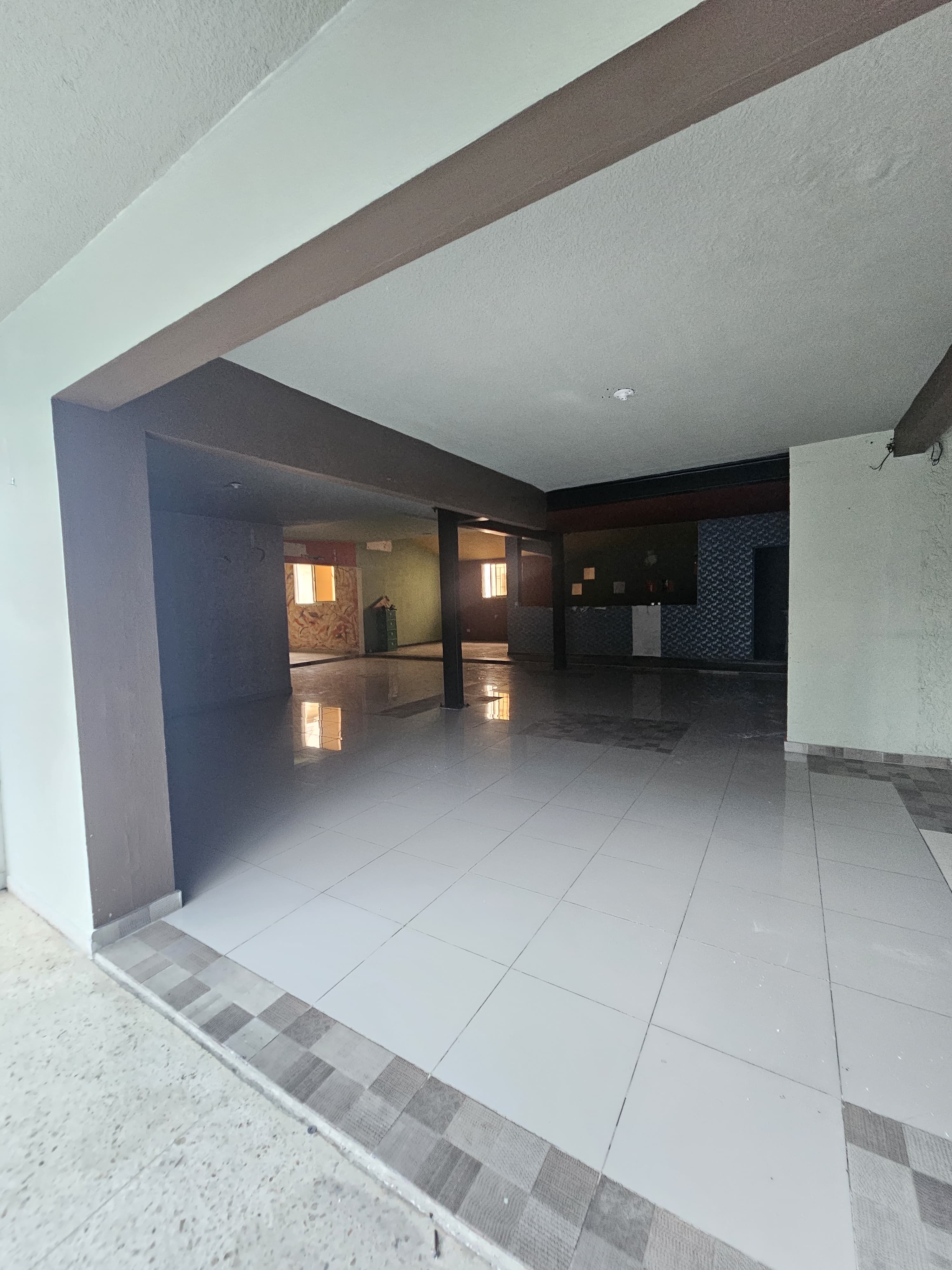 oficinas y locales comerciales - LOCAL ALQUILER 1
