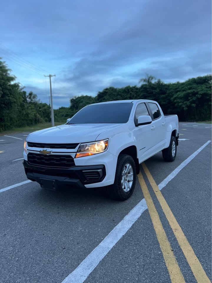 jeepetas y camionetas - 🚀 ¡Potencia y estilo! Chevrolet Colorado 2022, V6 3