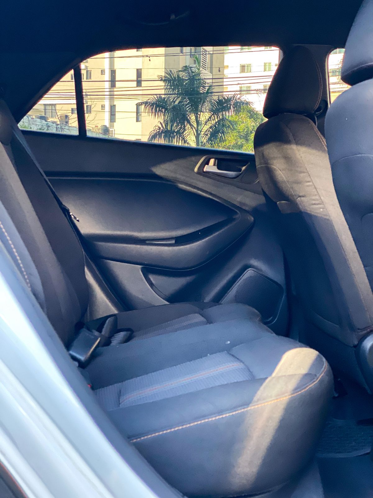 carros - Hyundai i20 Active 2020 FINANCIAMIENTO DISPONIBLE 6